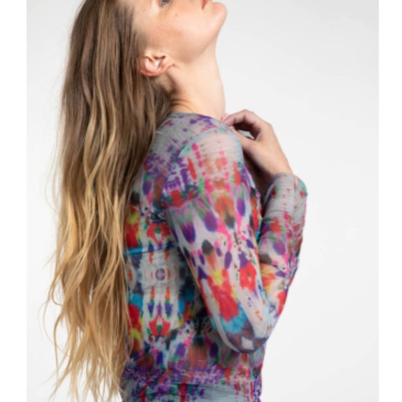 Color Burst Feel Good Stretch Top - Picture 2 of 3